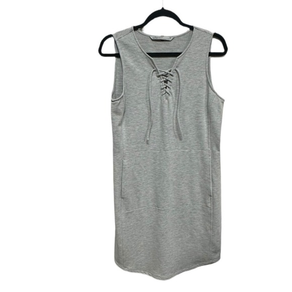 QOR Kit Women's Sweat Oder Control Fabric Tie Front VNeck Gray Dress Size Medium - Picture 1 of 5